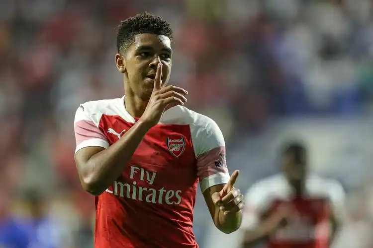 青春风暴席卷欧冠，<a href='/news/tag/1162915.html' style='color: blue;'>阿森纳强势破局</a>